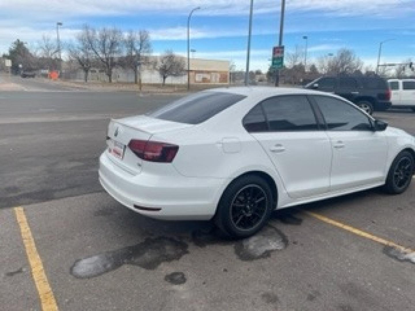 2016 VOLKSWAGEN JETTA 1.4T S 6A (3VW267AJ3GM) with an 1.4L L4 DOHC 16V engine, located at 10890 W. Colfax Ave., Lakewood, CO, 80215, (303) 274-7692, 39.739914, -105.120132 - Are you in the market for a reliable and affordable pre-owned vehicle in the Lakewood, CO area? Look no further than D1 Auto Credit - Lakewood, your trusted used car dealer in Denver County, Jefferson County, and Adams County. We specialize in providing bad credit auto loans for quality used and pre - Photo#2